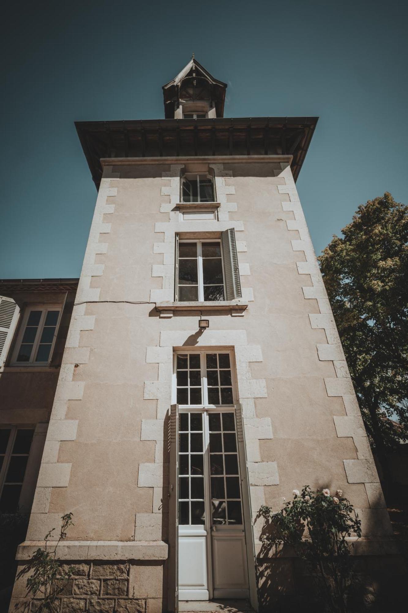 Château Du Guérinet Saint-Priest-Bramefant Esterno foto